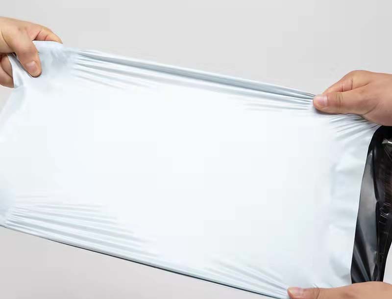 荷泽白色快递袋-02